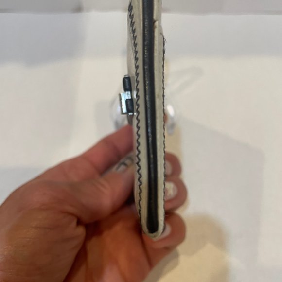 Authentic RARE Chanel White Card Case - Picture 5 of 13